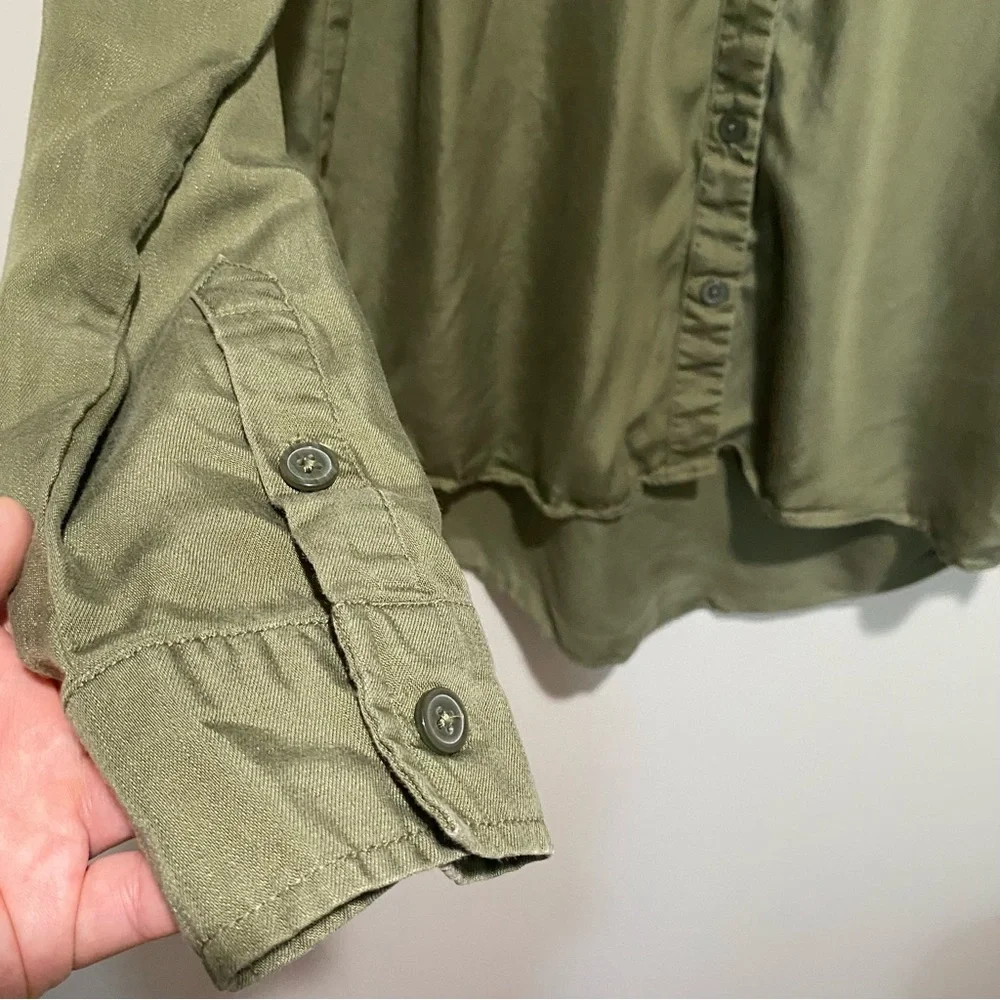 Knox Rose Women's Green V-Neck Collared Button Down Long‎ Sleeve Top Size M